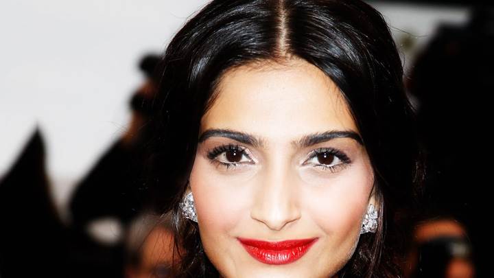Sonam Kapoor Cannes Closing Ceremony Therese Desqueyroux Premiere